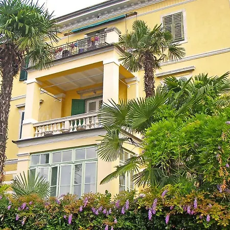 Veronika Apartman Abbázia
