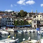 Veronika * Οπατία
